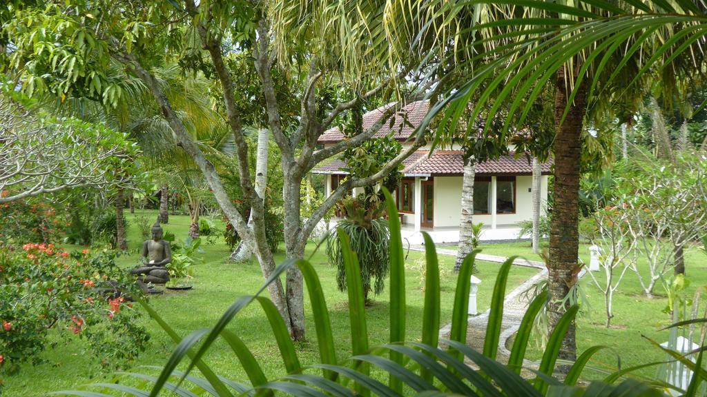 Rumah Kita Villa/Hotel Kalibaru Buitenkant foto